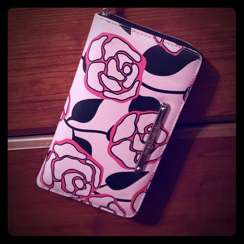 Betsey Johnson zip around clutch/wallet